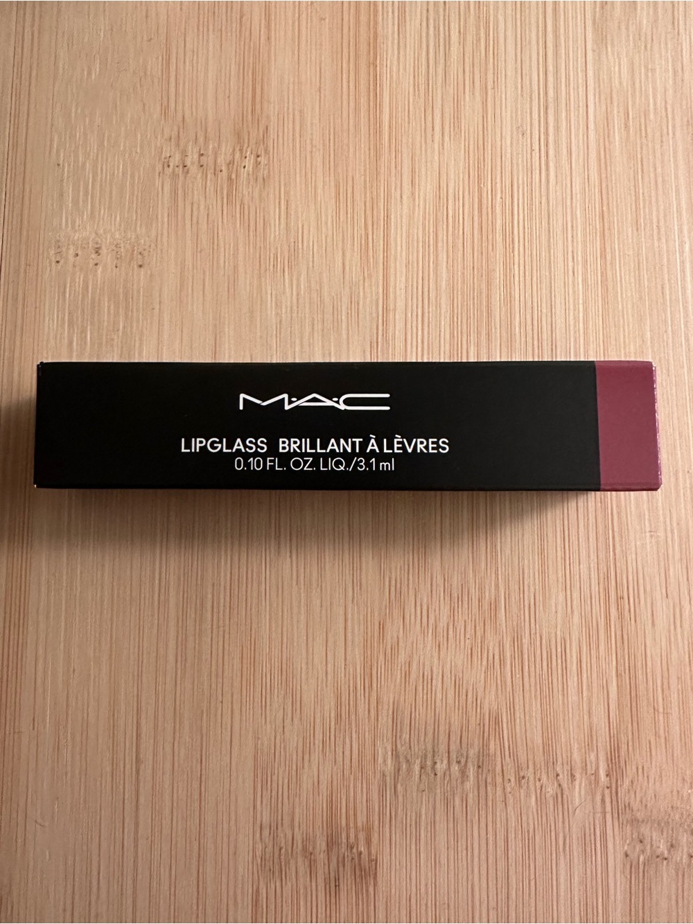 MAC Lipglass in the shade Love Child